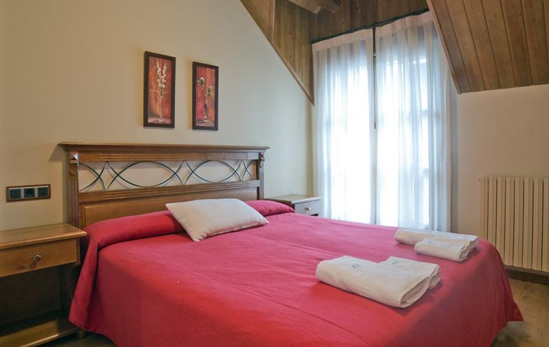 Apartamentos Casa Lavedan Tramacastilla de Tena Kültér fotó