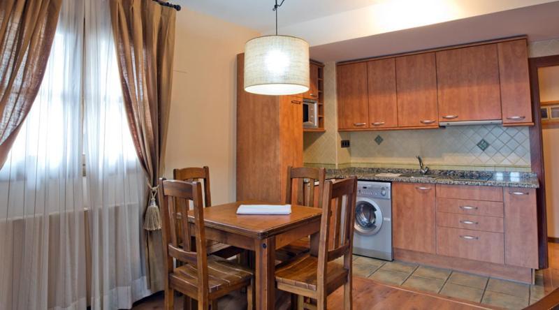 Apartamentos Casa Lavedan Tramacastilla de Tena Szoba fotó