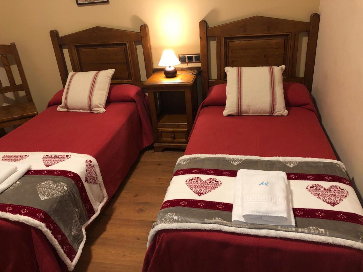 Apartamentos Casa Lavedan Tramacastilla de Tena Kültér fotó